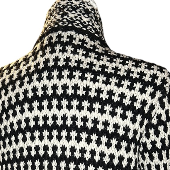 Cynthia Rowley Wool blend -Black and White Trench Coat/sweater - Size M - Picture 5 of 8